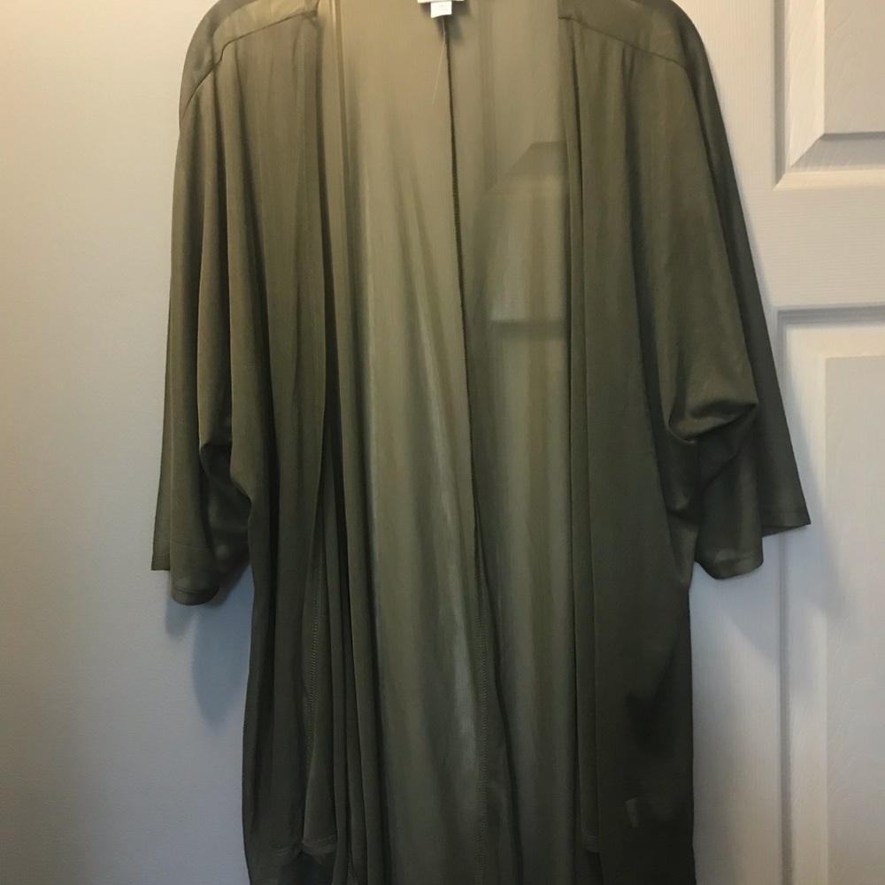Medium Lularoe Lindsey